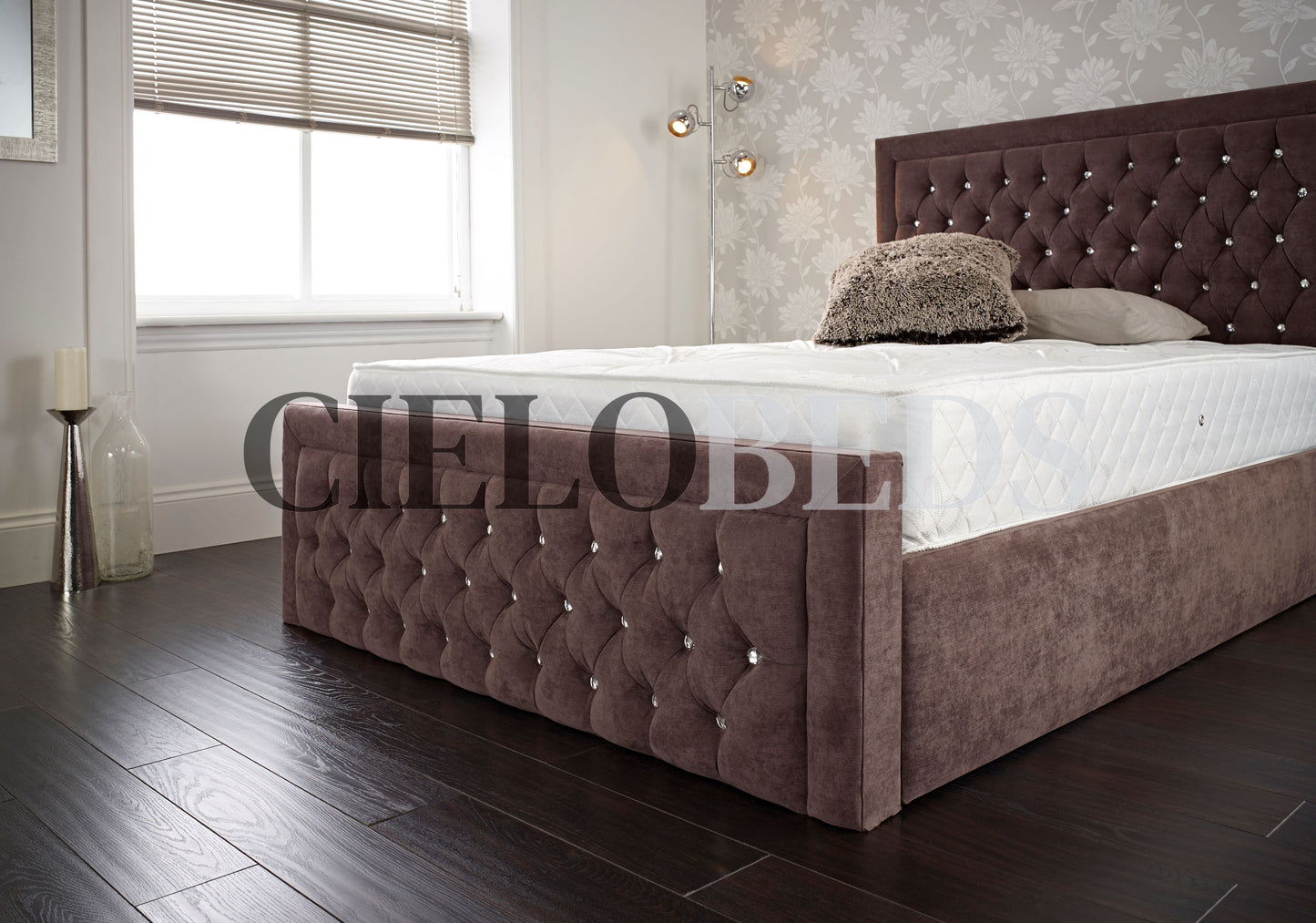 Elara Chesterfield Bed